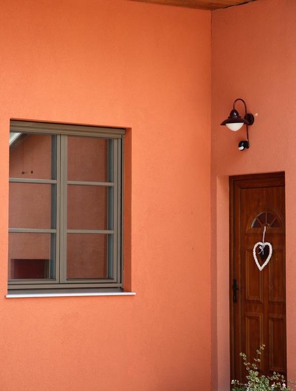 Erhardt Superior Rooms Sopron Exteriör bild